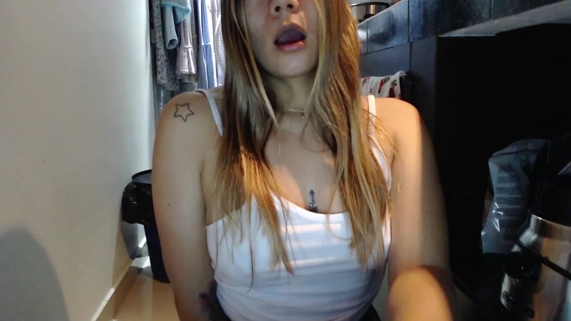 Gallery image thumbnail from Priscilla_br's myfreecams stream on, 01/26/2023, 01:16 image 11 of 20