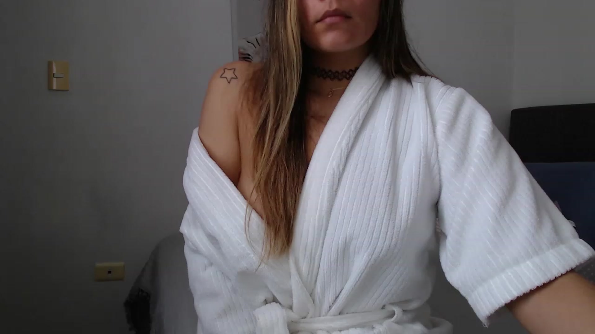 Gallery image thumbnail from Priscilla_br's myfreecams stream on, 01/28/2023, 19:41 image 9 of 20