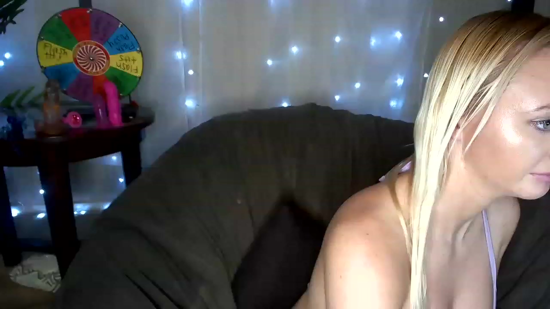 Gallery image thumbnail from PrnStarPrncss's myfreecams stream on, 01/10/2023, 18:44 image 17 of 20