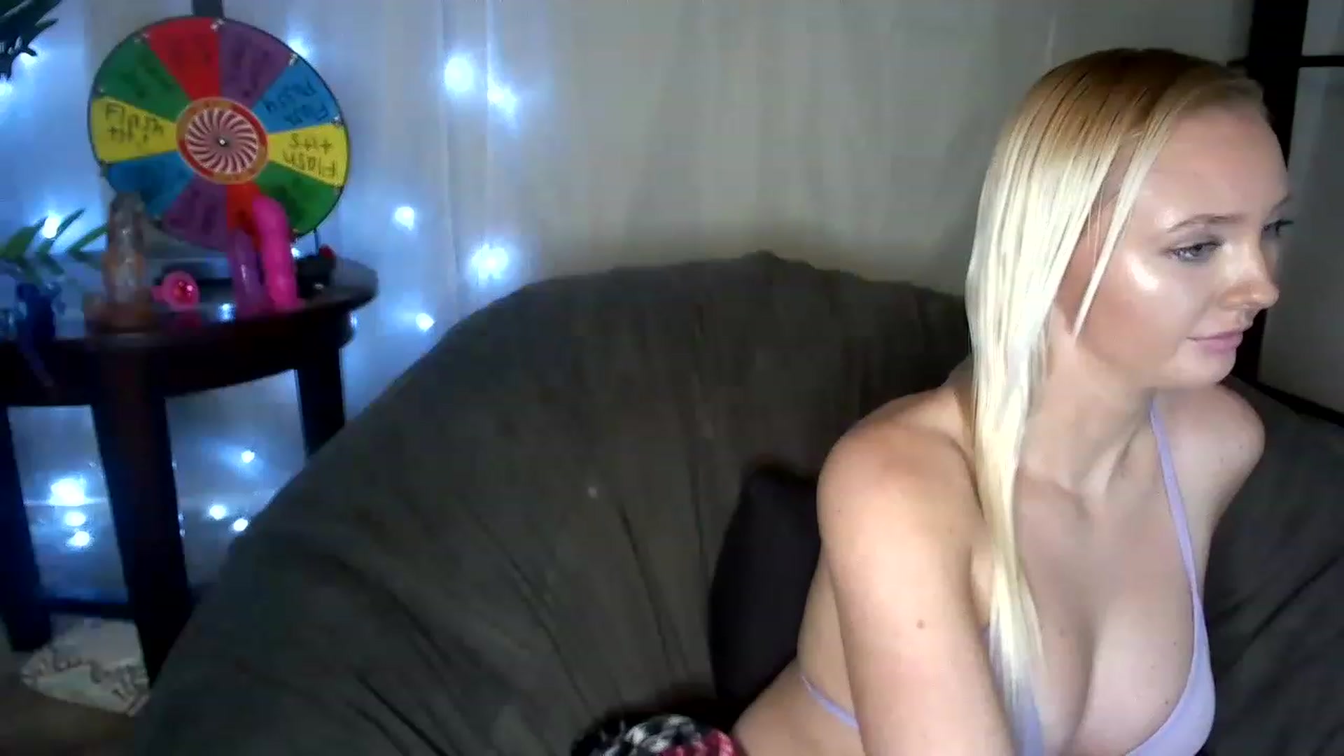 Gallery image thumbnail from PrnStarPrncss's myfreecams stream on, 01/10/2023, 18:44 image 5 of 20