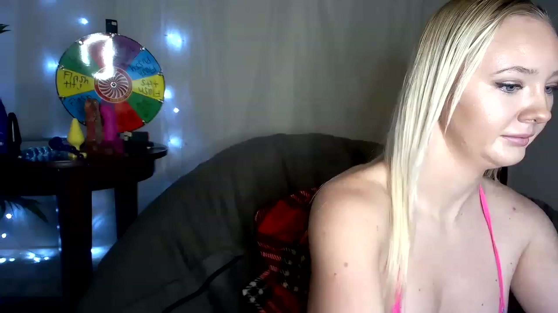 Gallery image thumbnail from PrnStarPrncss's myfreecams stream on, 01/16/2023, 17:27 image 10 of 20