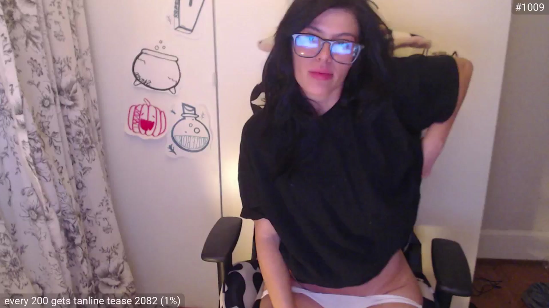 Gallery image thumbnail from Psychobaby's myfreecams stream on, 10/07/2025, 02:17 image 12 of 20
