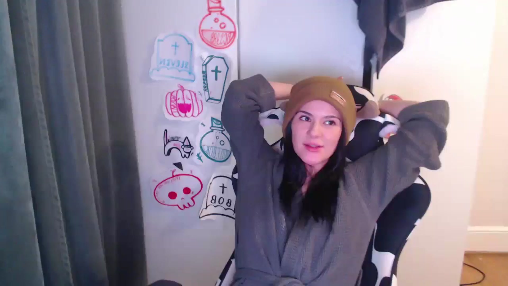 Gallery image thumbnail from Psychobaby's myfreecams stream on, 12/13/2025, 02:09 image 13 of 20