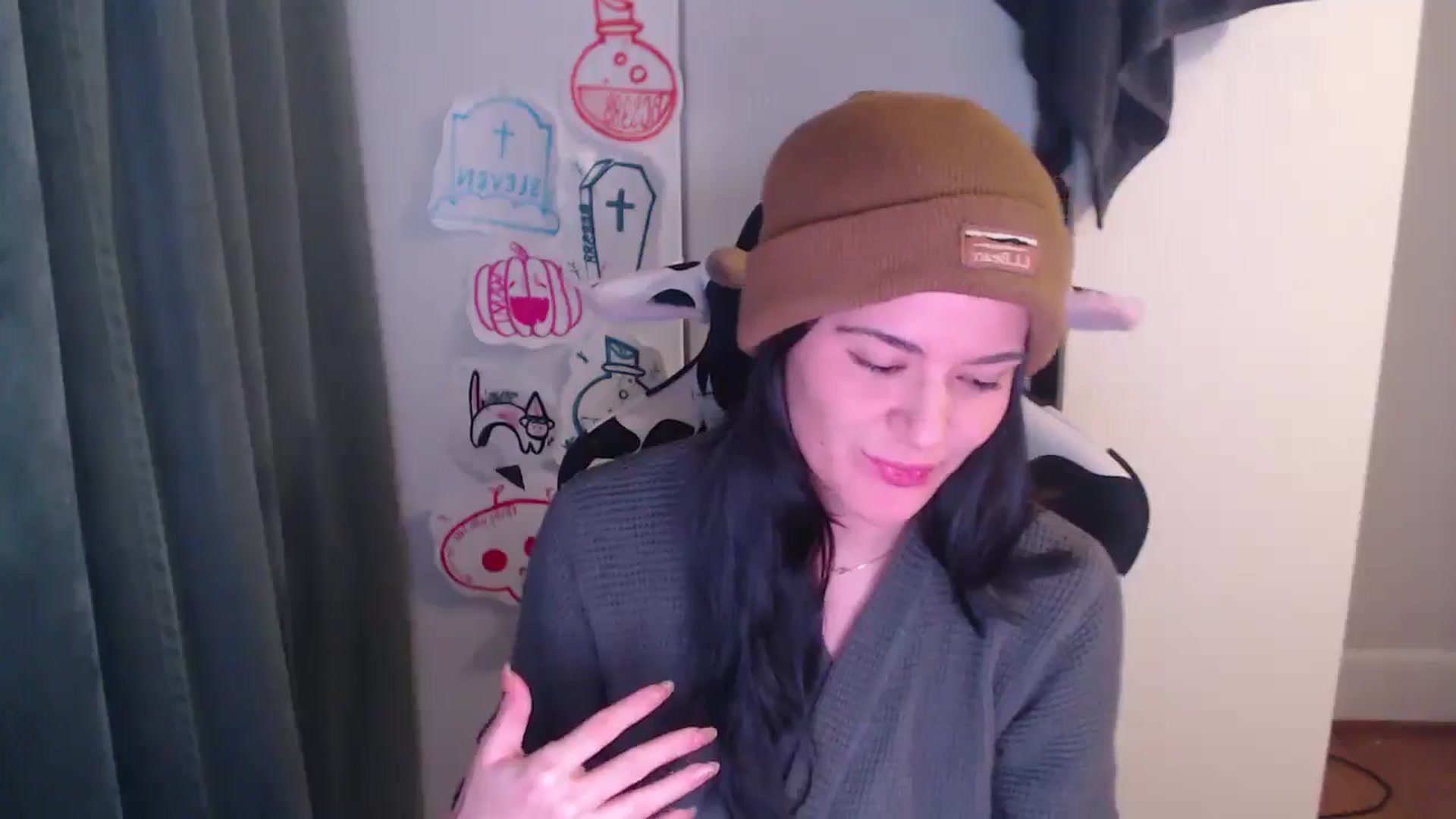 Gallery image thumbnail from Psychobaby's myfreecams stream on, 12/13/2025, 02:09 image 2 of 20