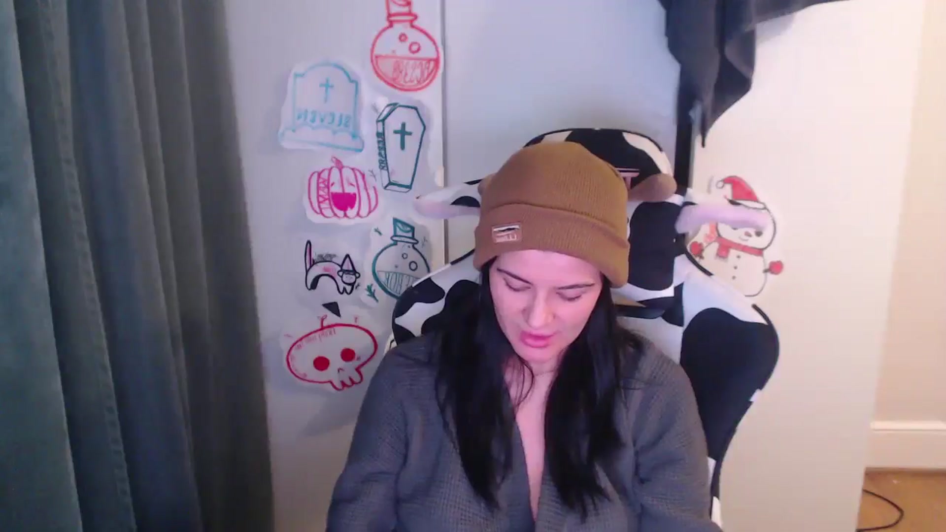 Gallery image thumbnail from Psychobaby's myfreecams stream on, 12/13/2025, 02:09 image 15 of 20