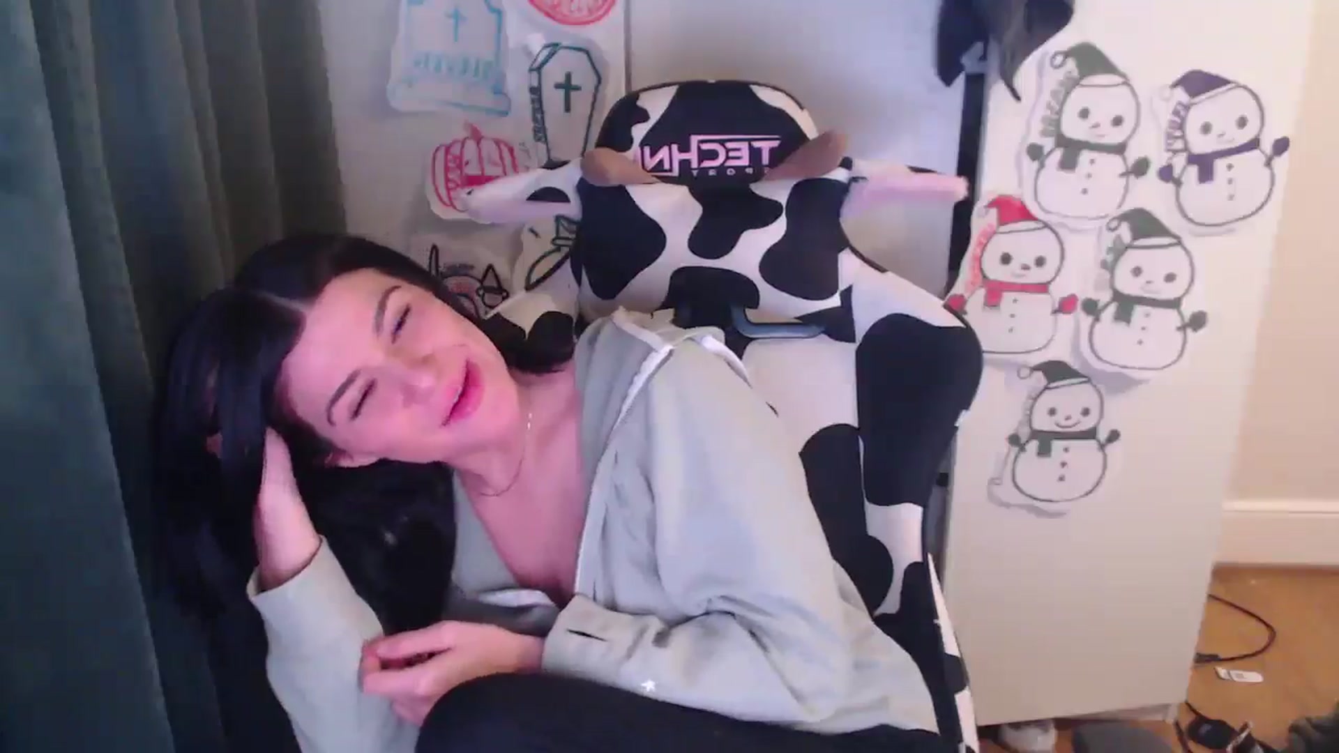 Gallery image thumbnail from Psychobaby's myfreecams stream on, 12/13/2025, 06:53 image 16 of 20