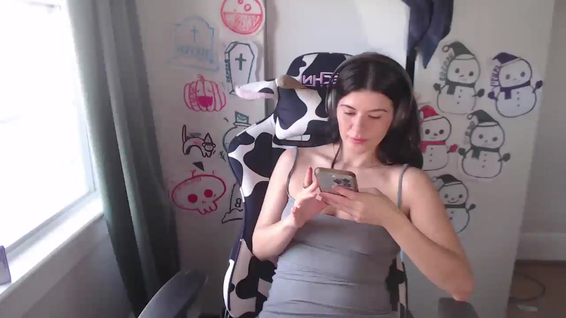 Gallery image thumbnail from Psychobaby's myfreecams stream on, 12/13/2025, 21:17 image 4 of 20