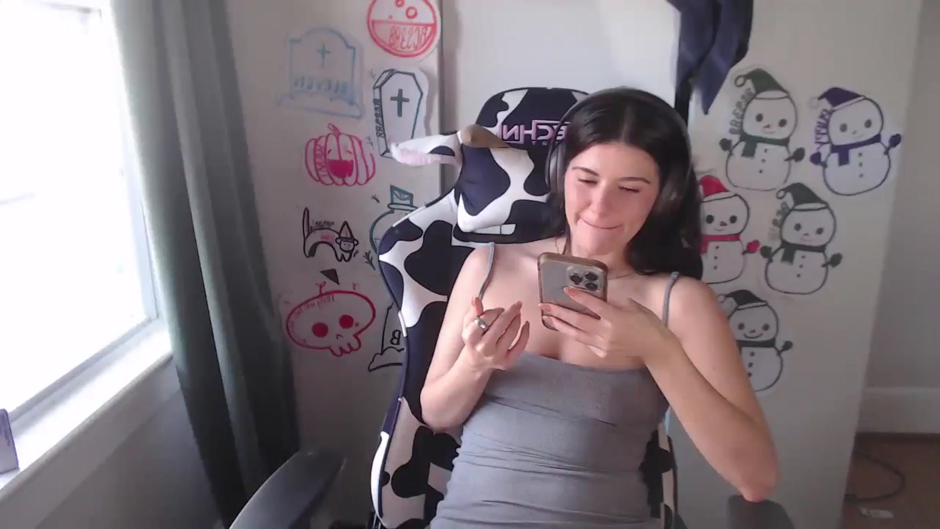 Gallery image thumbnail from Psychobaby's myfreecams stream on, 12/13/2025, 21:17 image 2 of 20