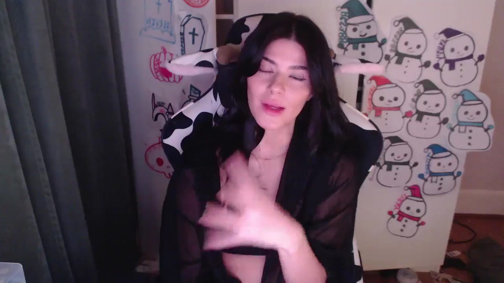 Gallery image thumbnail from Psychobaby's myfreecams stream on, 12/15/2025, 06:10 image 13 of 20