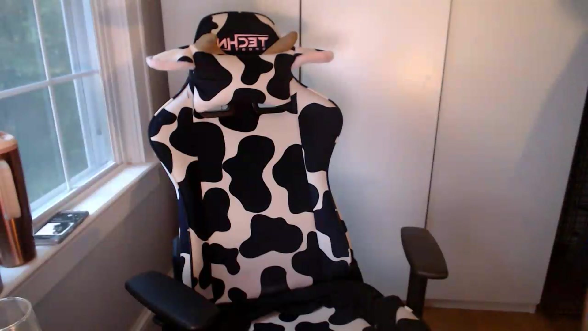 Gallery image thumbnail from Psychobaby's myfreecams stream on, 05/25/2026, 24:01 image 17 of 20