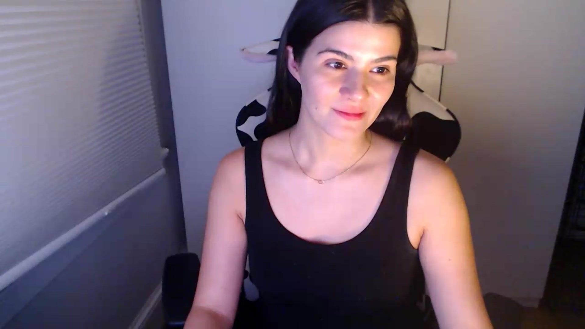 Gallery image thumbnail from Psychobaby's myfreecams stream on, 05/25/2026, 01:25 image 8 of 20