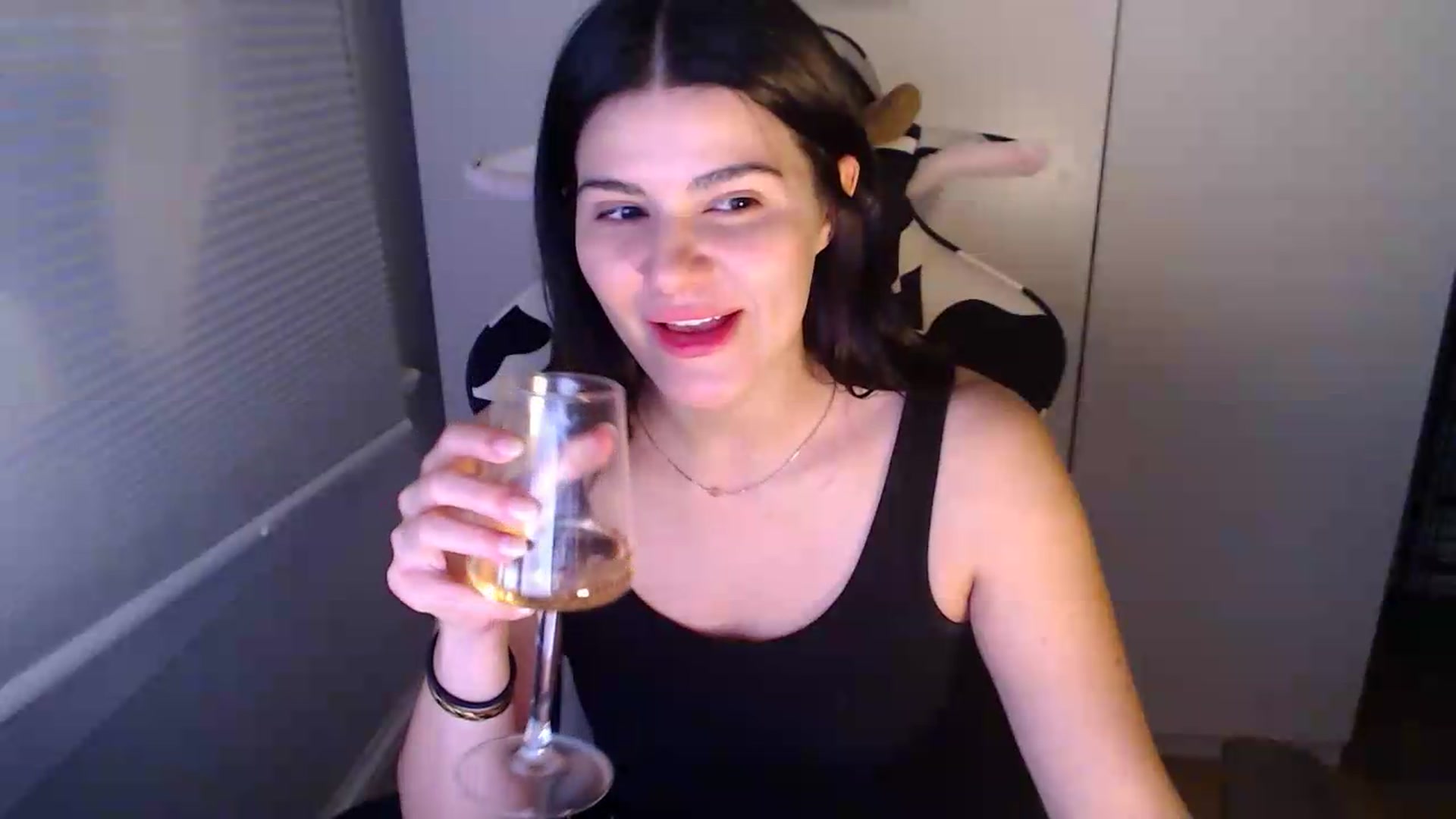 Gallery image thumbnail from Psychobaby's myfreecams stream on, 05/25/2026, 01:25 image 10 of 20