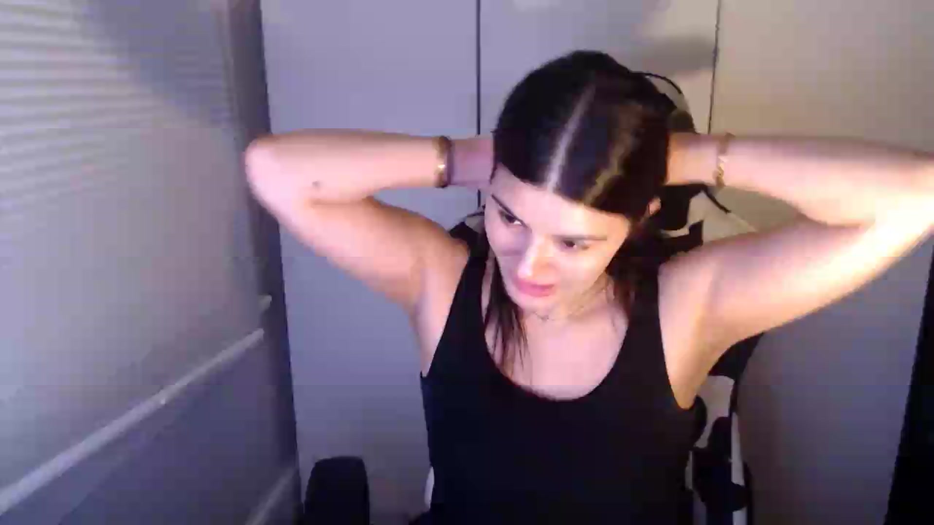 Gallery image thumbnail from Psychobaby's myfreecams stream on, 05/25/2026, 01:25 image 3 of 20