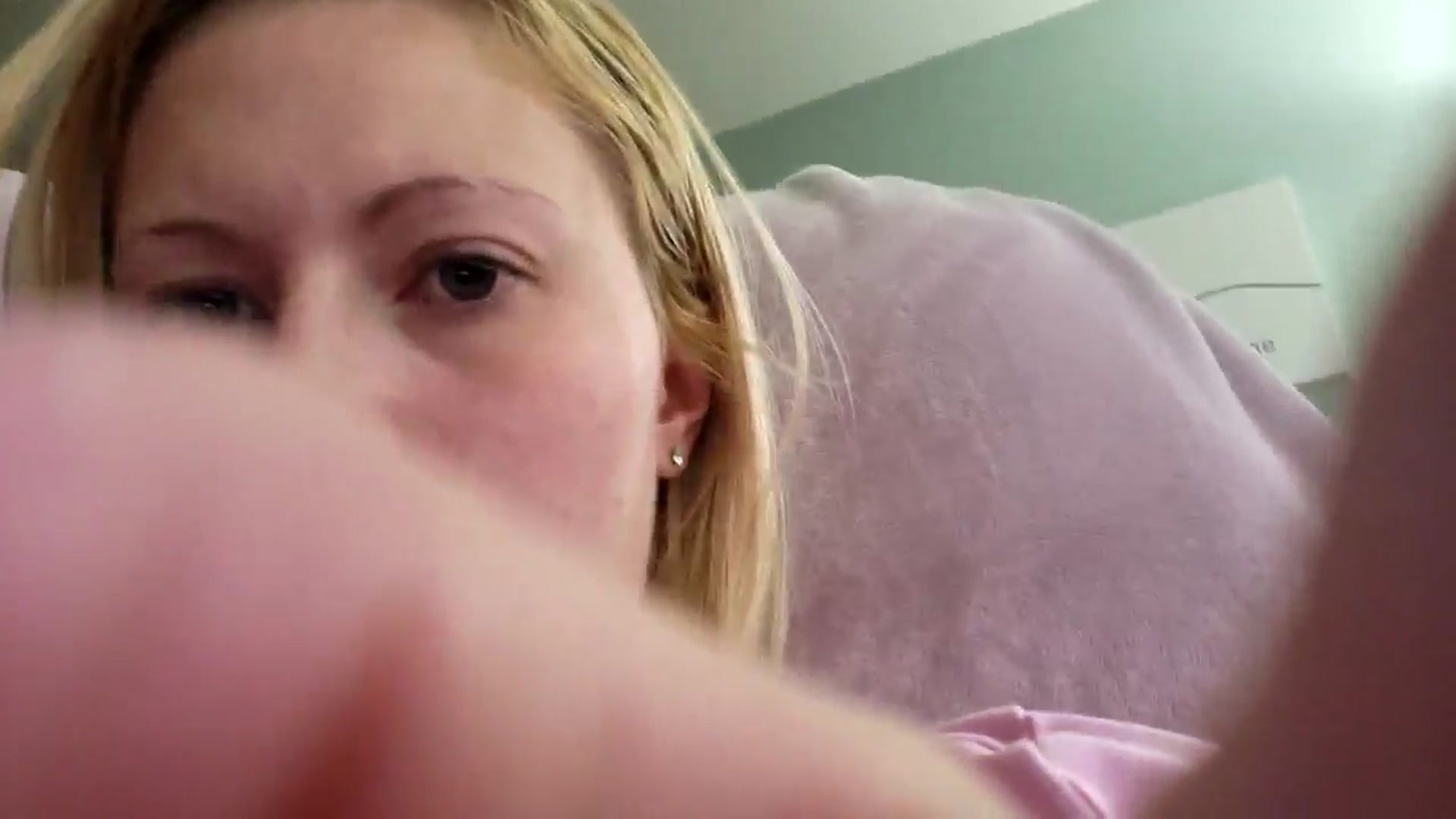 Gallery image thumbnail from Psychobutsexy's myfreecams stream on, 07/23/2024, 18:16 image 10 of 20
