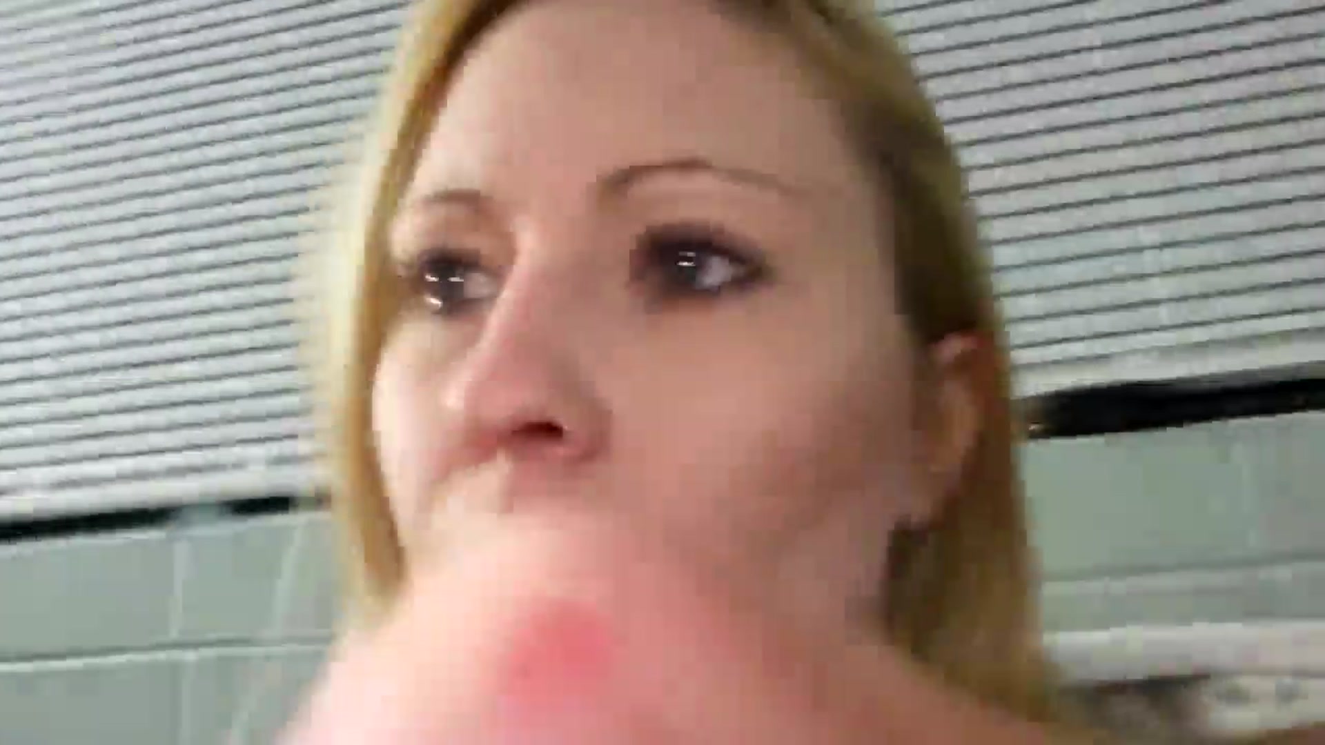 Gallery image thumbnail from Psychobutsexy's myfreecams stream on, 08/08/2024, 09:45 image 3 of 20