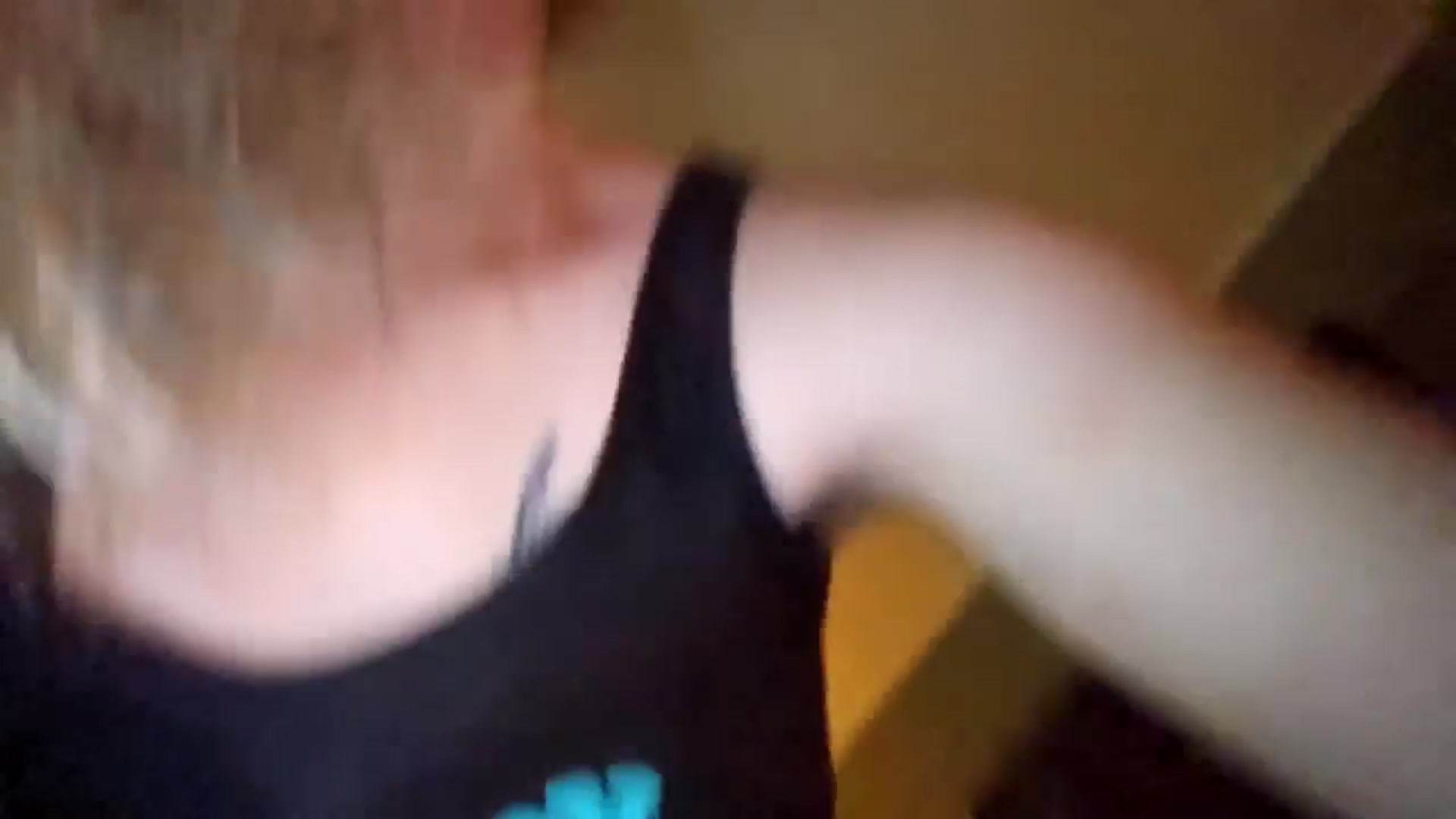 Gallery image thumbnail from Psychobutsexy's myfreecams stream on, 08/18/2024, 10:43 image 4 of 20