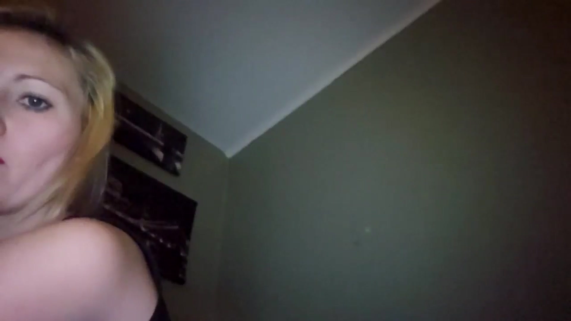 Gallery image thumbnail from Psychobutsexy's myfreecams stream on, 08/18/2024, 10:43 image 16 of 20