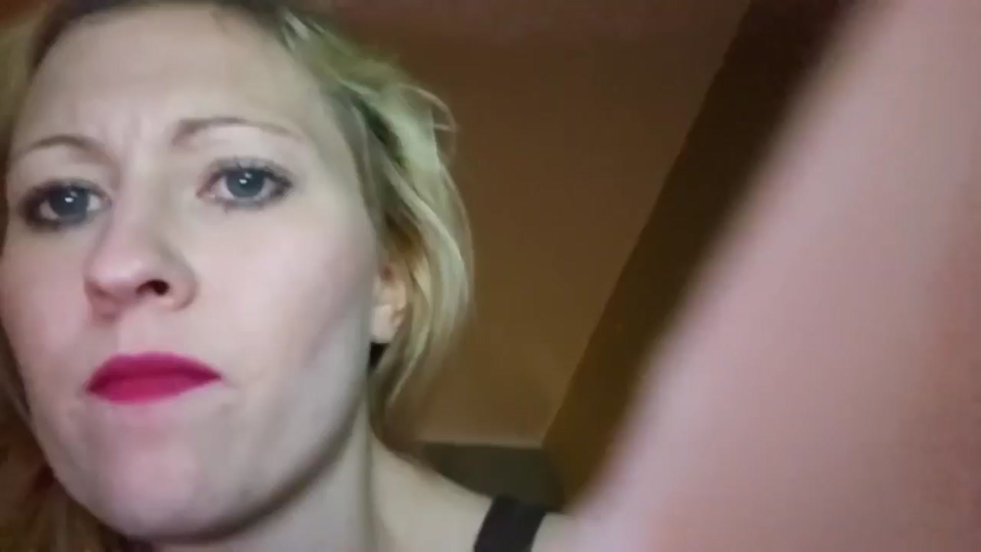 Gallery image thumbnail from Psychobutsexy's myfreecams stream on, 08/18/2024, 10:43 image 5 of 20