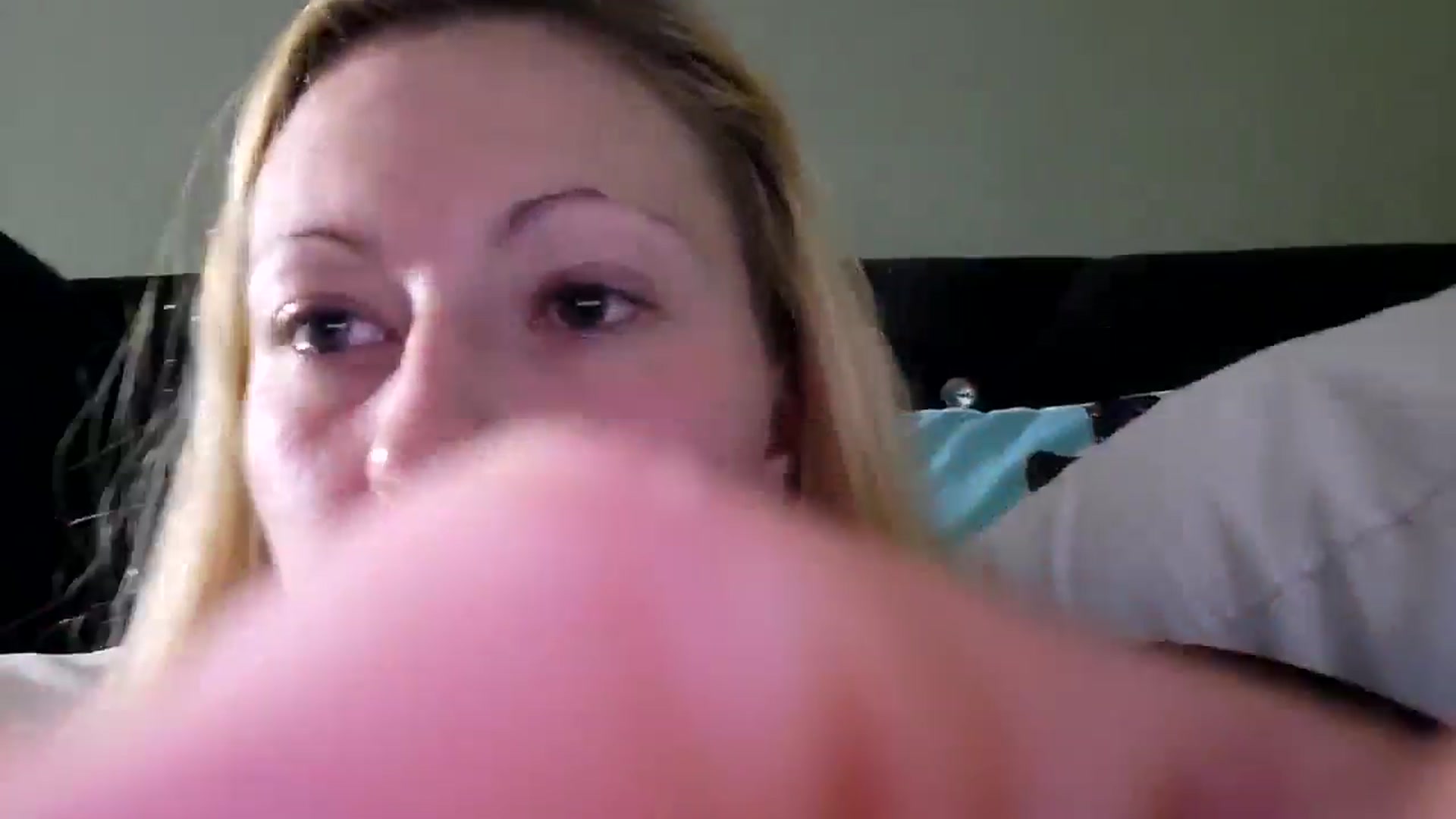 Gallery image thumbnail from Psychobutsexy's myfreecams stream on, 08/22/2024, 09:32 image 9 of 20
