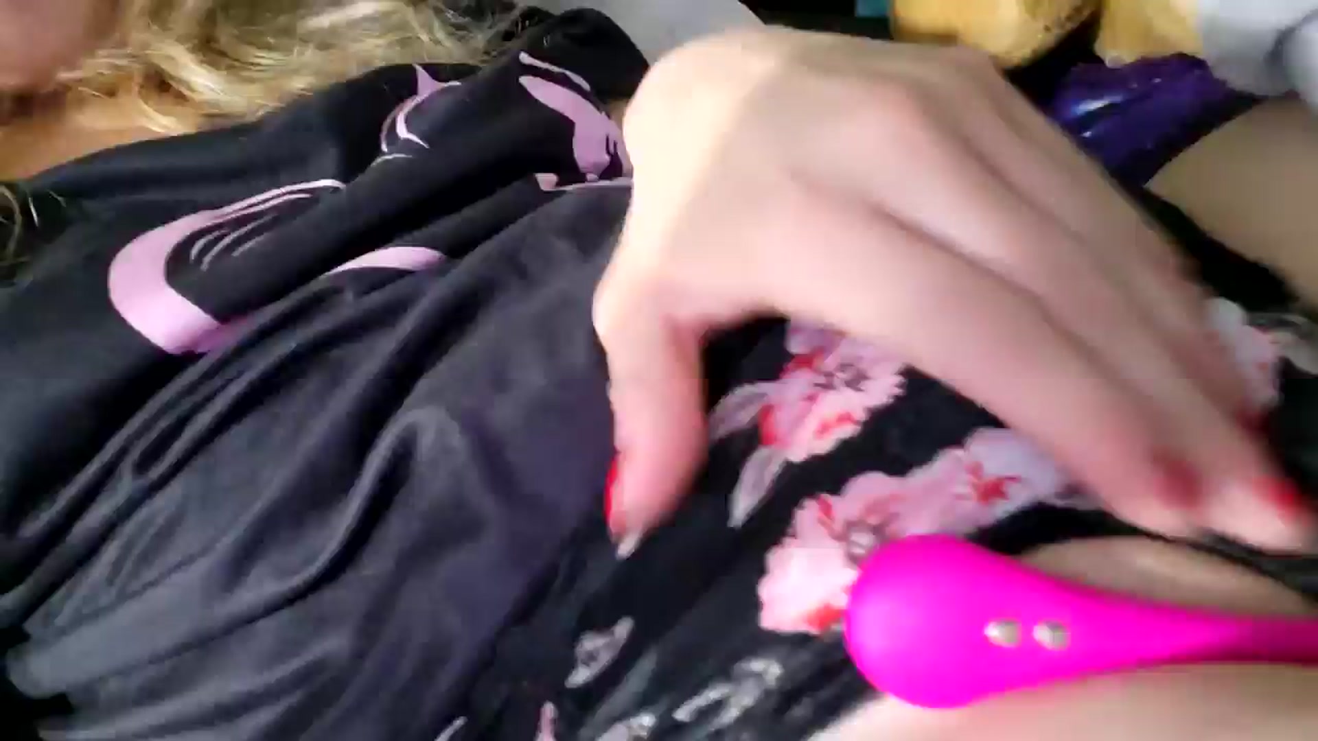 Gallery image thumbnail from Psychobutsexy's myfreecams stream on, 08/22/2024, 12:50 image 1 of 20