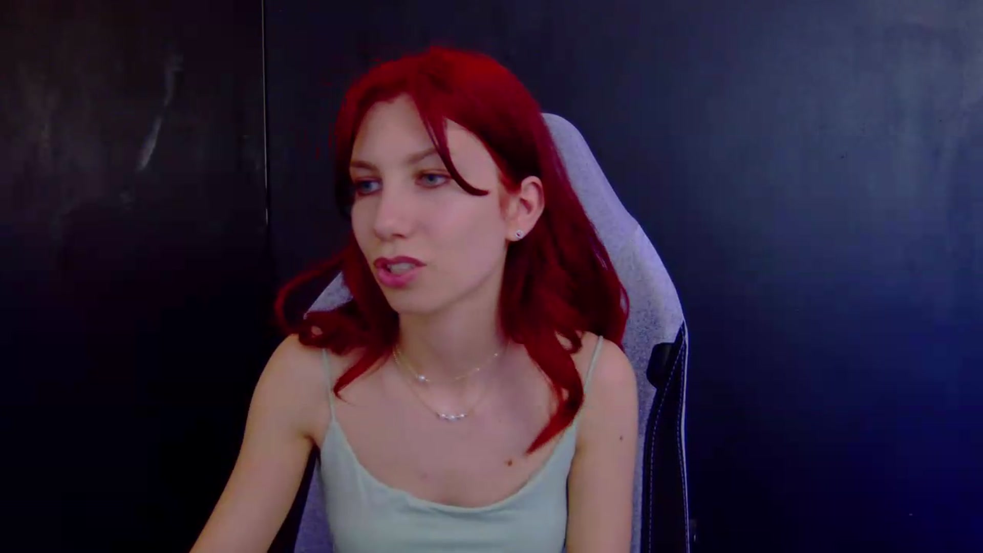 Gallery image thumbnail from Ptptpt_potato's myfreecams stream on, 06/16/2026, 01:06 image 17 of 20