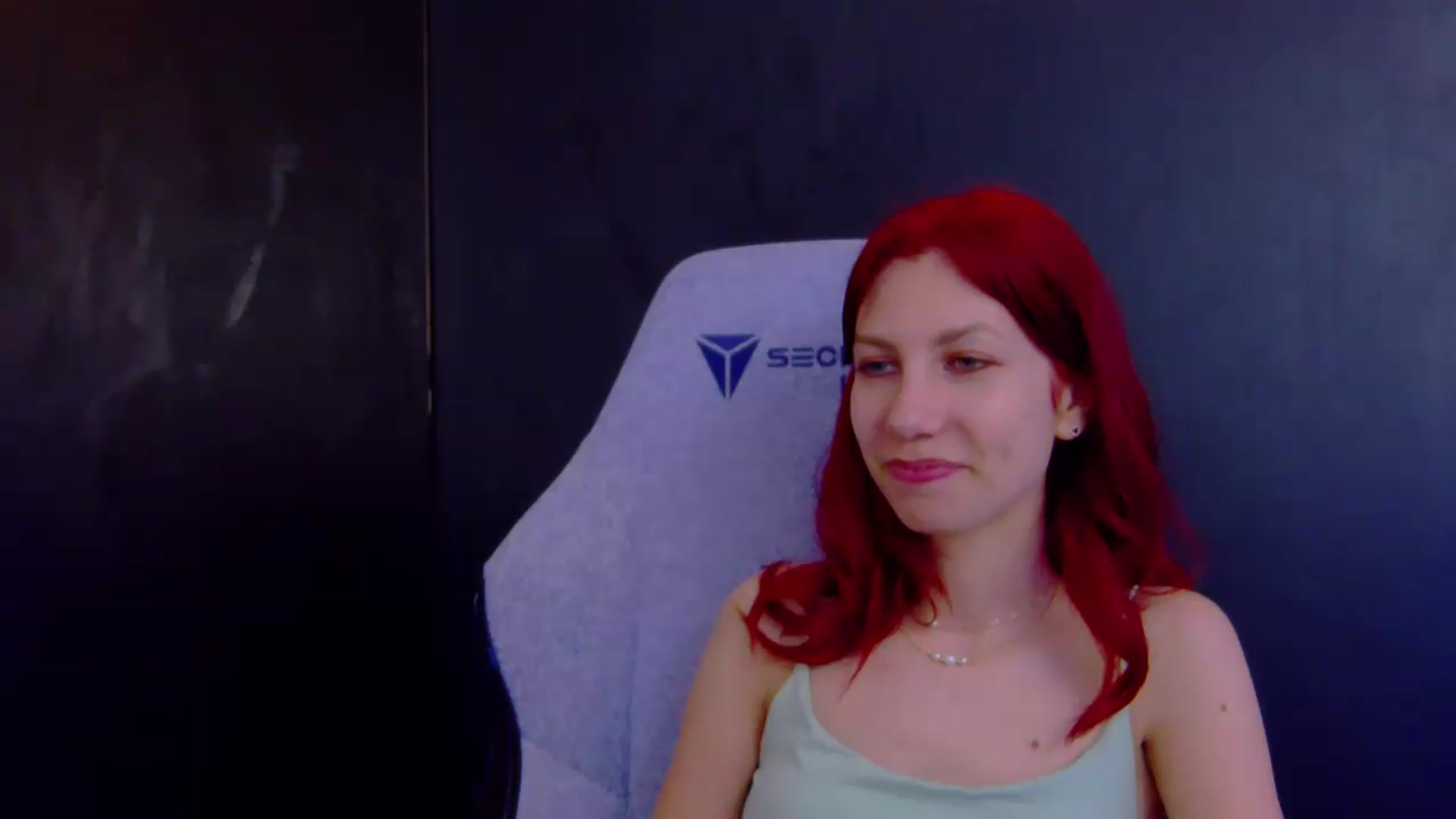 Gallery image thumbnail from Ptptpt_potato's myfreecams stream on, 06/16/2026, 01:06 image 7 of 20