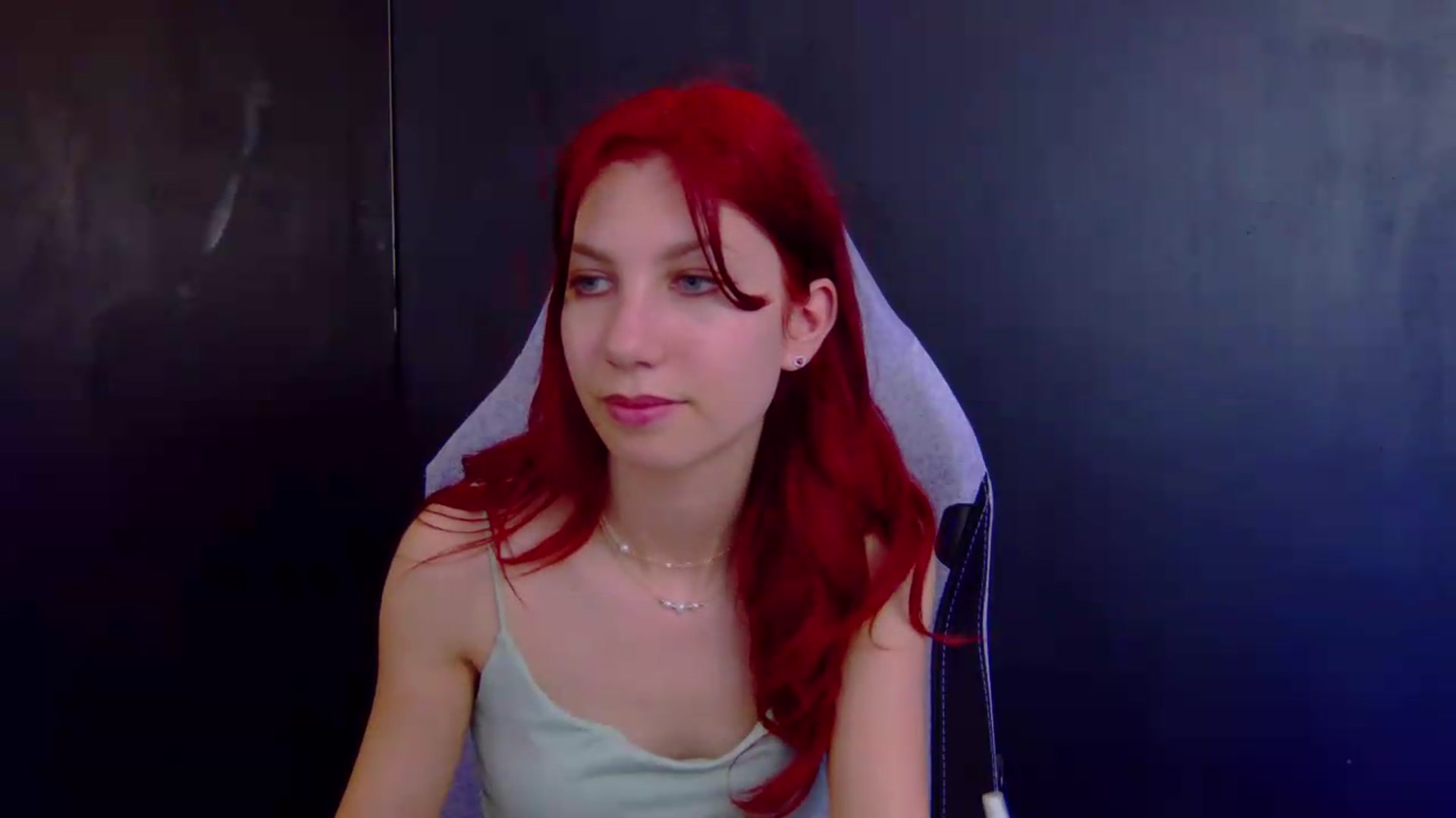 Gallery image thumbnail from Ptptpt_potato's myfreecams stream on, 06/16/2026, 01:59 image 19 of 20
