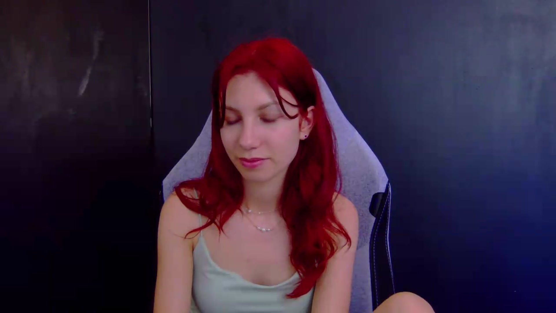 Gallery image thumbnail from Ptptpt_potato's myfreecams stream on, 06/16/2026, 01:59 image 4 of 20