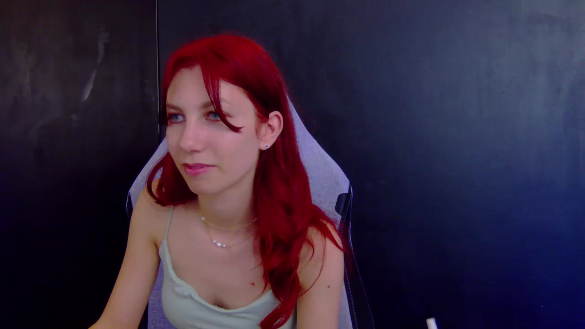 Gallery image thumbnail from Ptptpt_potato's myfreecams stream on, 06/16/2026, 01:59 image 10 of 20
