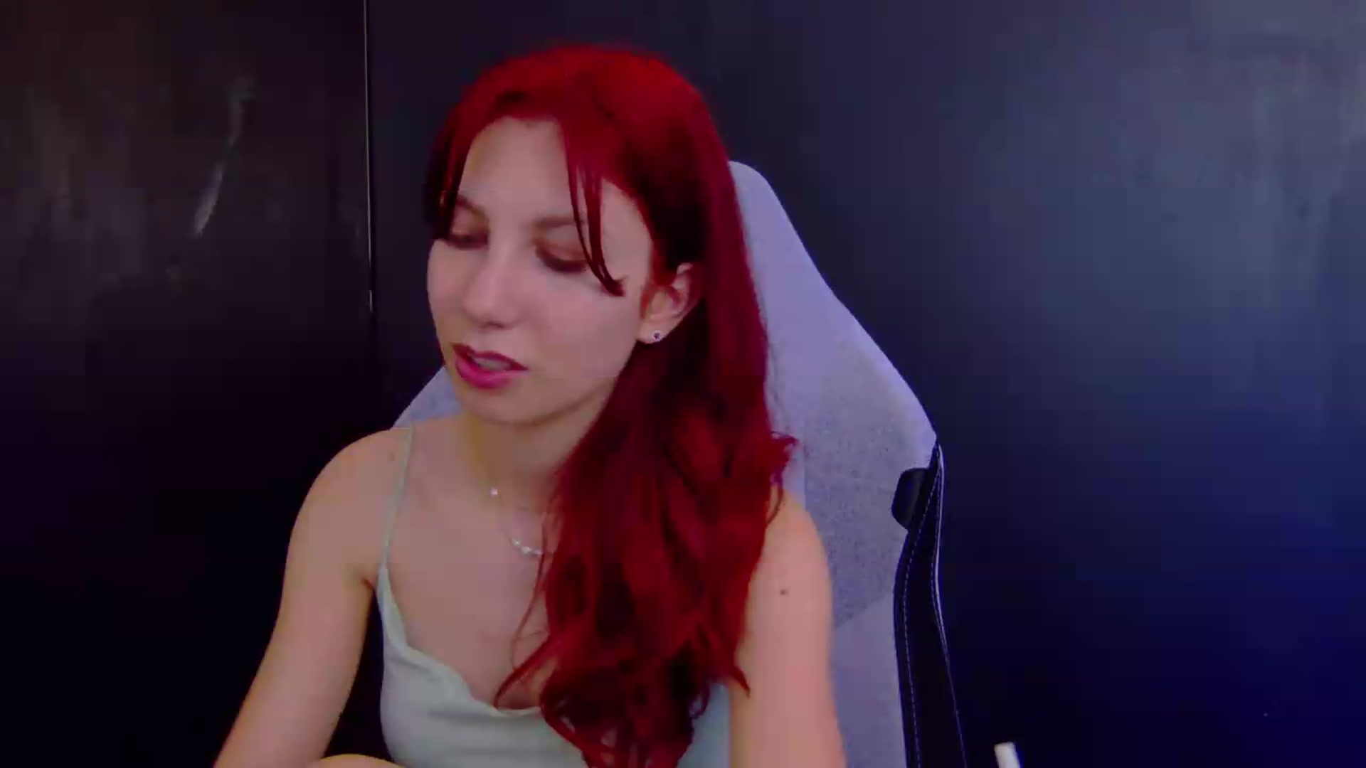 Gallery image thumbnail from Ptptpt_potato's myfreecams stream on, 06/16/2026, 01:59 image 5 of 20