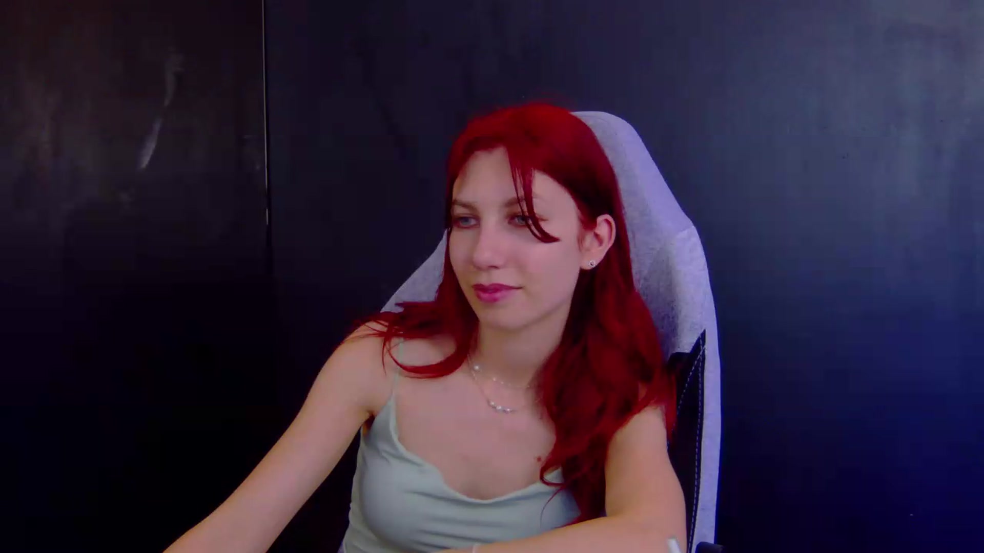 Gallery image thumbnail from Ptptpt_potato's myfreecams stream on, 06/16/2026, 01:59 image 18 of 20