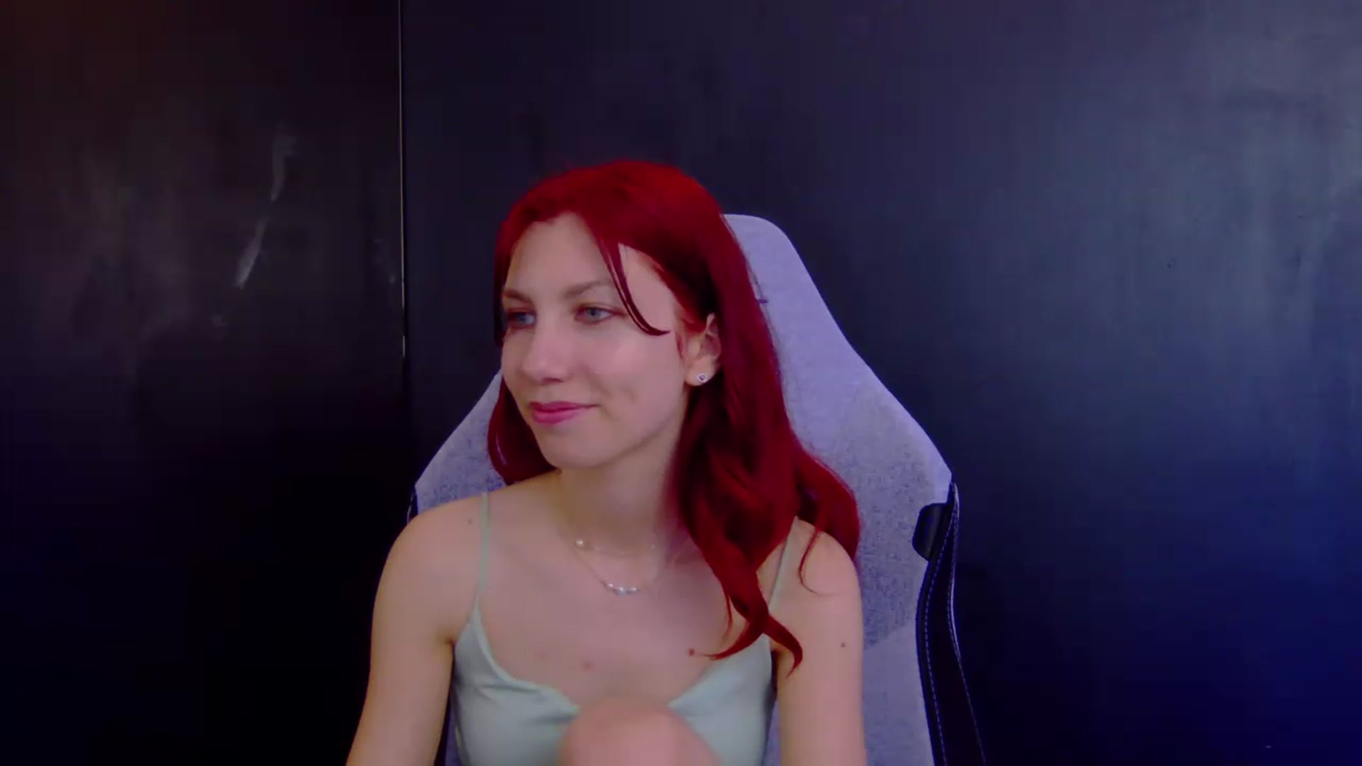 Gallery image thumbnail from Ptptpt_potato's myfreecams stream on, 06/16/2026, 04:23 image 19 of 20