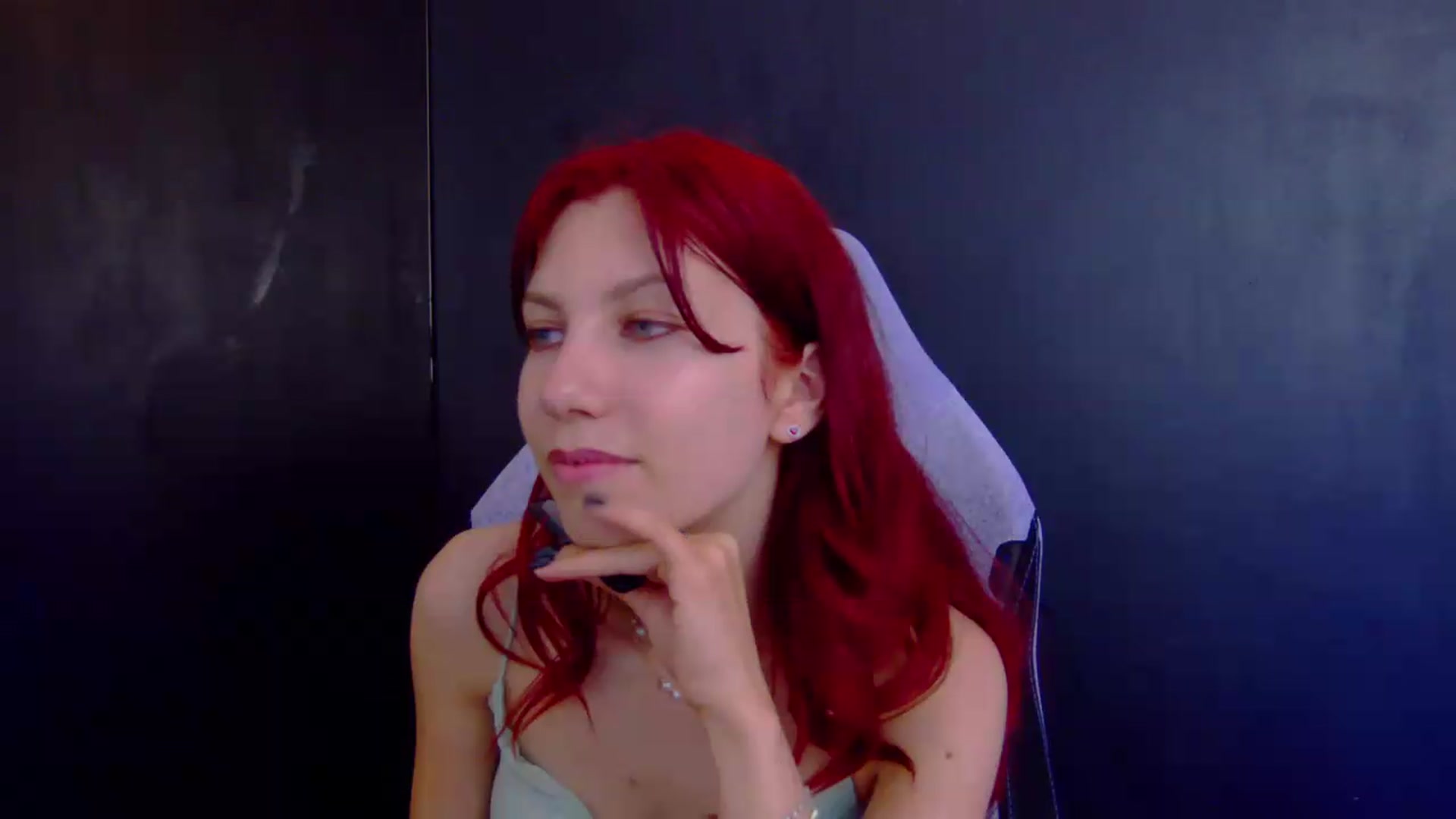 Gallery image thumbnail from Ptptpt_potato's myfreecams stream on, 06/16/2026, 04:23 image 12 of 20