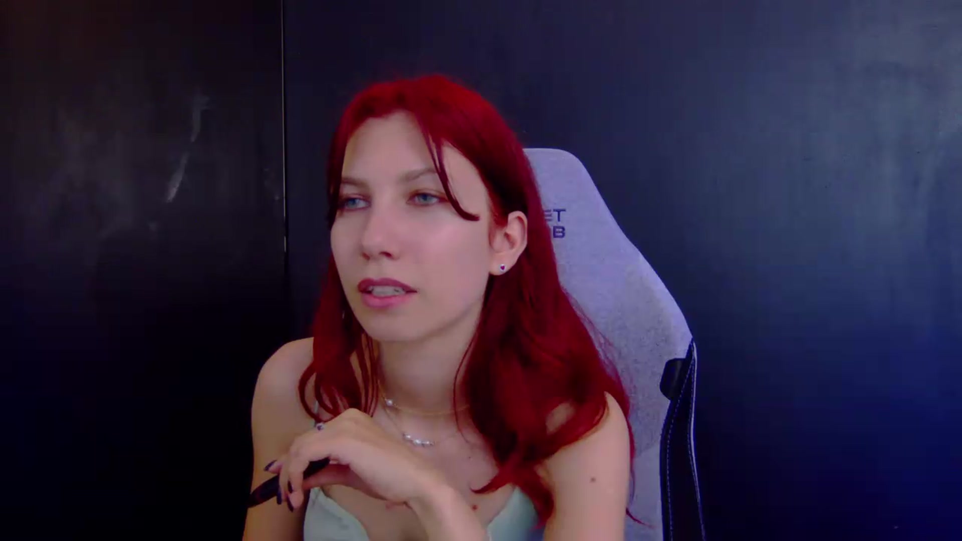 Gallery image thumbnail from Ptptpt_potato's myfreecams stream on, 06/16/2026, 04:23 image 11 of 20