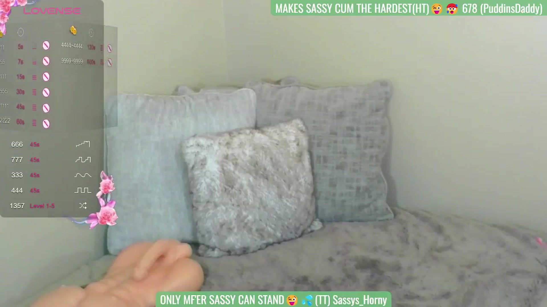Gallery image thumbnail from Puddin_Cup's myfreecams stream on, 06/14/2024, 17:42 image 7 of 20