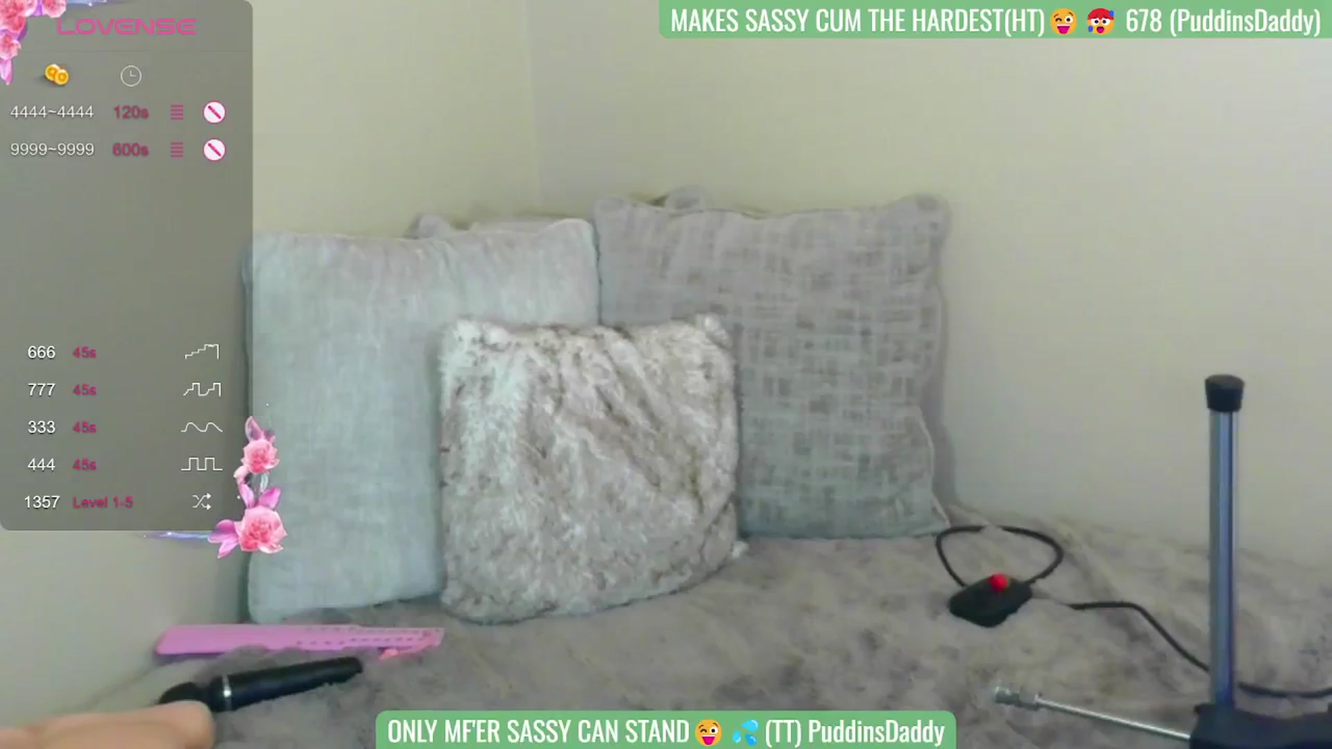 Gallery image thumbnail from Puddin_Cup's myfreecams stream on, 06/14/2024, 18:40 image 15 of 20