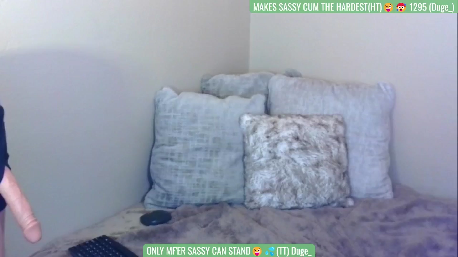 Gallery image thumbnail from Puddin_Cup's myfreecams stream on, 06/16/2024, 10:22 image 13 of 20