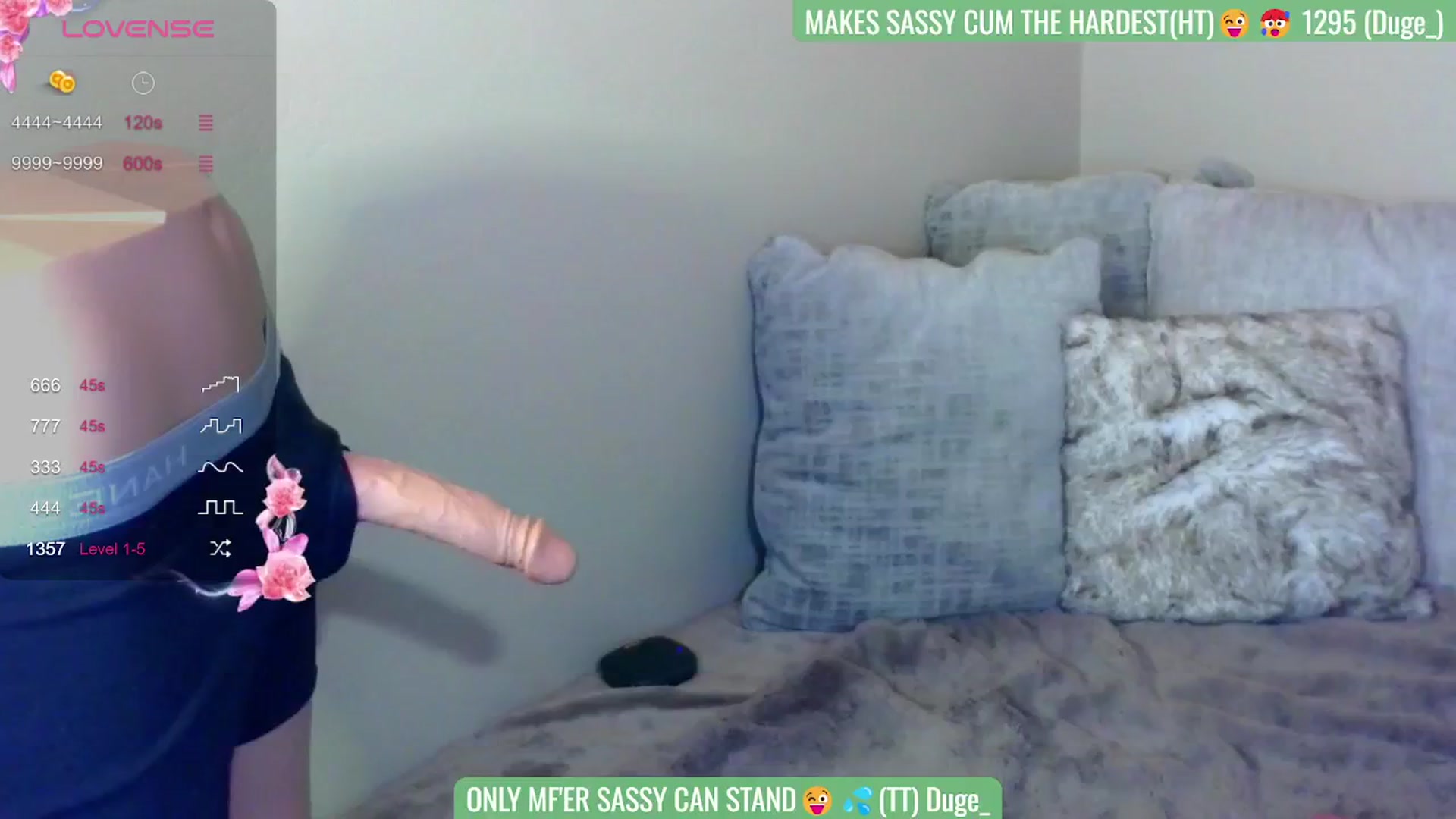 Gallery image thumbnail from Puddin_Cup's myfreecams stream on, 06/16/2024, 15:35 image 6 of 20