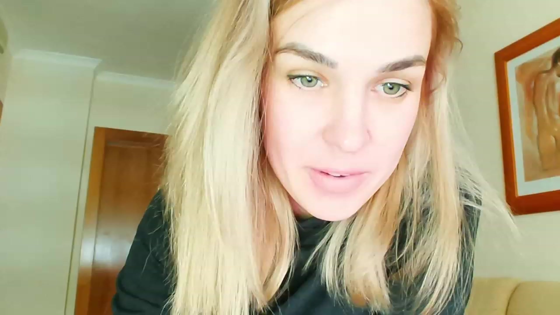Gallery image thumbnail from Pulyaua's myfreecams stream on, 03/04/2023, 16:10 image 16 of 20