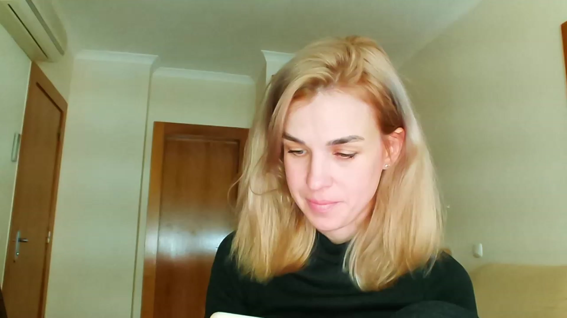 Gallery image thumbnail from Pulyaua's myfreecams stream on, 03/04/2023, 16:10 image 2 of 20