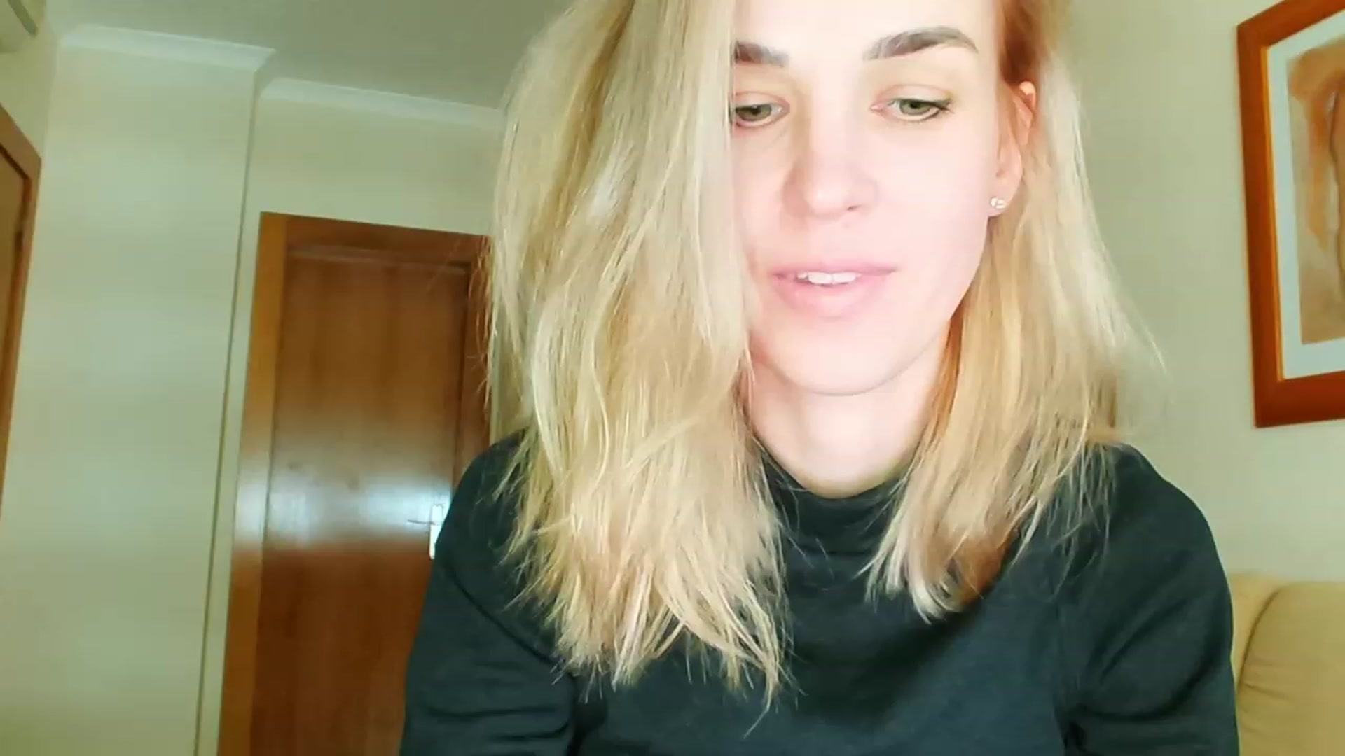 Gallery image thumbnail from Pulyaua's myfreecams stream on, 03/04/2023, 16:10 image 8 of 20
