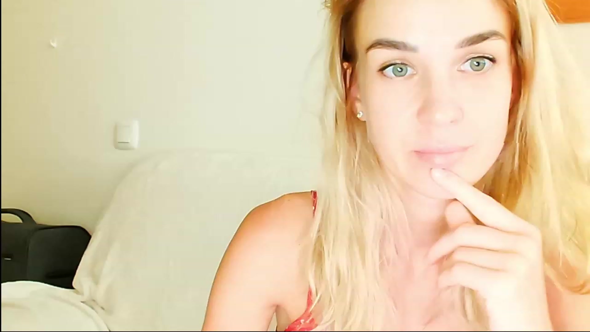 Gallery image thumbnail from Pulyaua's myfreecams stream on, 07/09/2023, 14:52 image 2 of 20