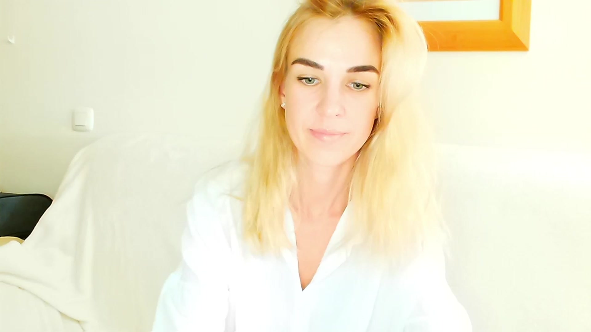 Gallery image thumbnail from Pulyaua's myfreecams stream on, 07/22/2023, 13:24 image 18 of 20