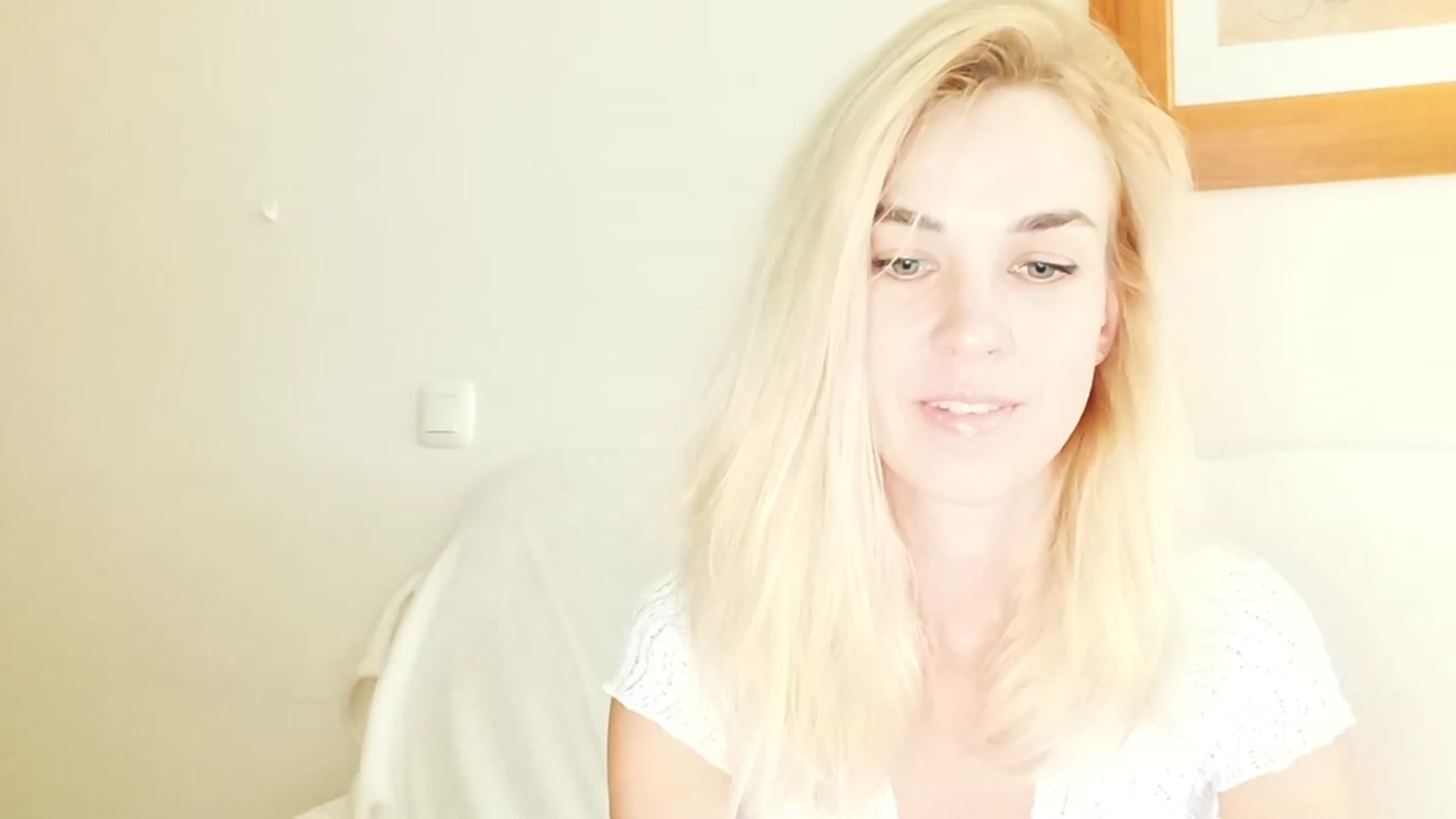 Gallery image thumbnail from Pulyaua's myfreecams stream on, 08/12/2023, 13:55 image 14 of 20