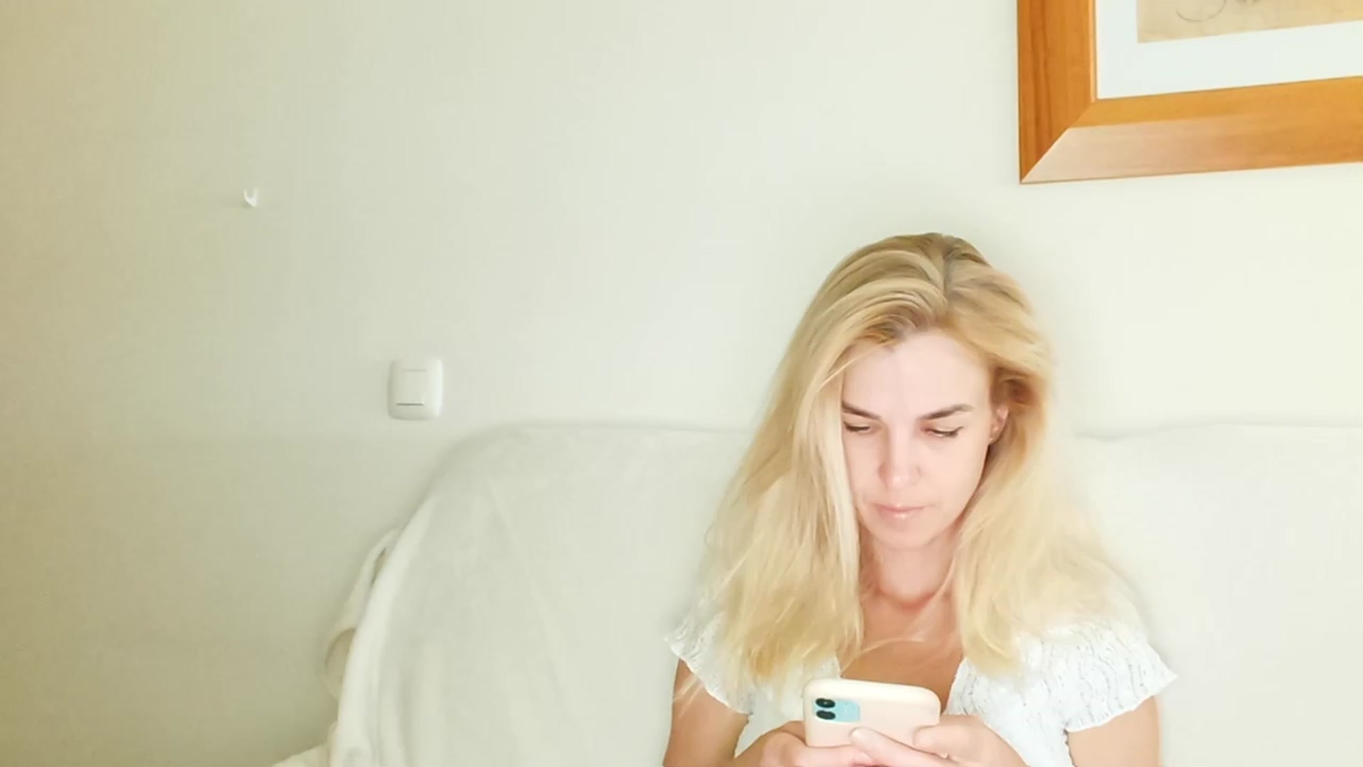 Gallery image thumbnail from Pulyaua's myfreecams stream on, 08/12/2023, 13:55 image 1 of 20