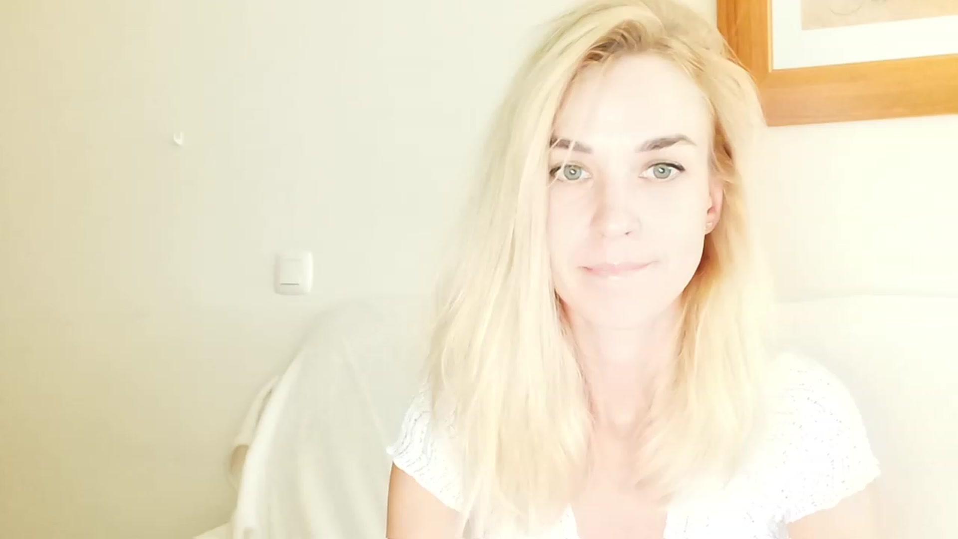 Gallery image thumbnail from Pulyaua's myfreecams stream on, 08/12/2023, 13:55 image 15 of 20