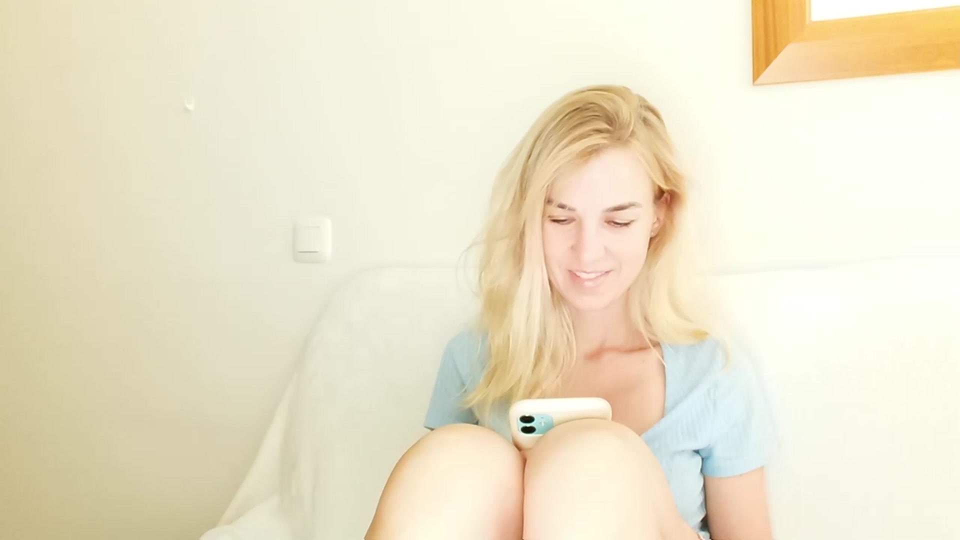 Gallery image thumbnail from Pulyaua's myfreecams stream on, 08/13/2023, 15:09 image 14 of 20