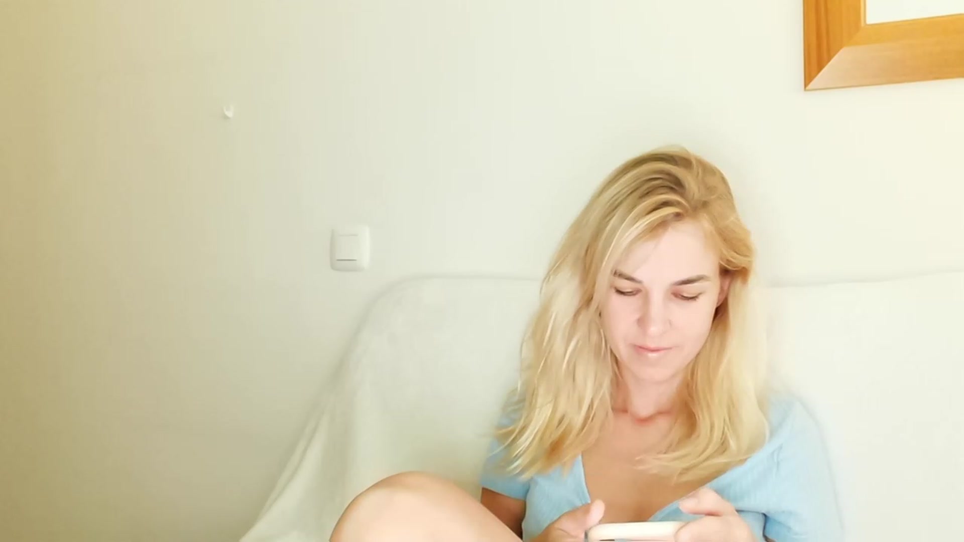 Gallery image thumbnail from Pulyaua's myfreecams stream on, 08/13/2023, 16:27 image 15 of 20