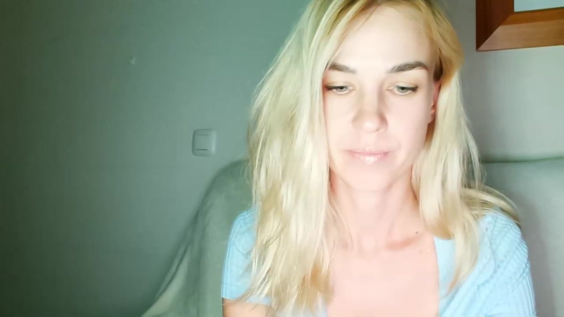 Gallery image thumbnail from Pulyaua's myfreecams stream on, 08/13/2023, 16:55 image 5 of 20