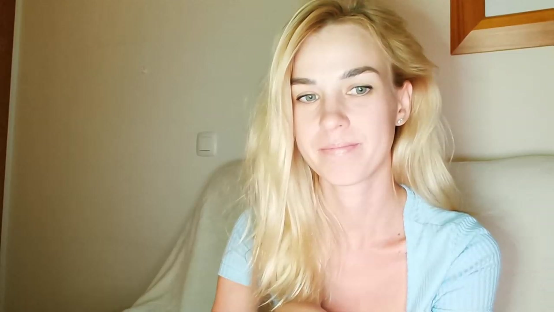 Gallery image thumbnail from Pulyaua's myfreecams stream on, 08/13/2023, 16:55 image 19 of 20